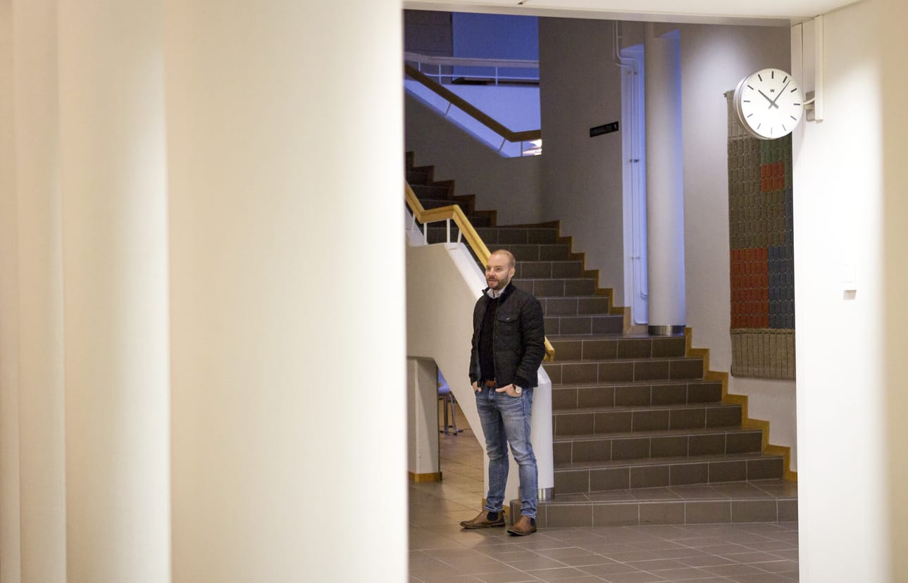 Kempeleen kunnantalon vanhimmat osat ovat 1960-luvulta. Uusimmat on rakennettu 80- ja 90-lukujen vaihteessa. Tuomas Lohi pitää kunnantalosta luopumista suurena mahdollisuutena keskustan alueen kehittämiseen.