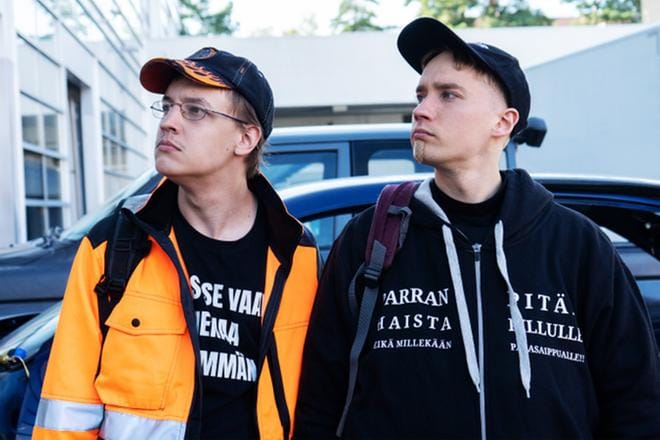 Justimuksen Duo-sarjan toisella kaudella ystävykset Joona (Joose Kääriäinen) ja Samu (Juho Nummela) ovat jälleen vaarassa joutua erilleen. KUVA: Yle Kuvapalvelu