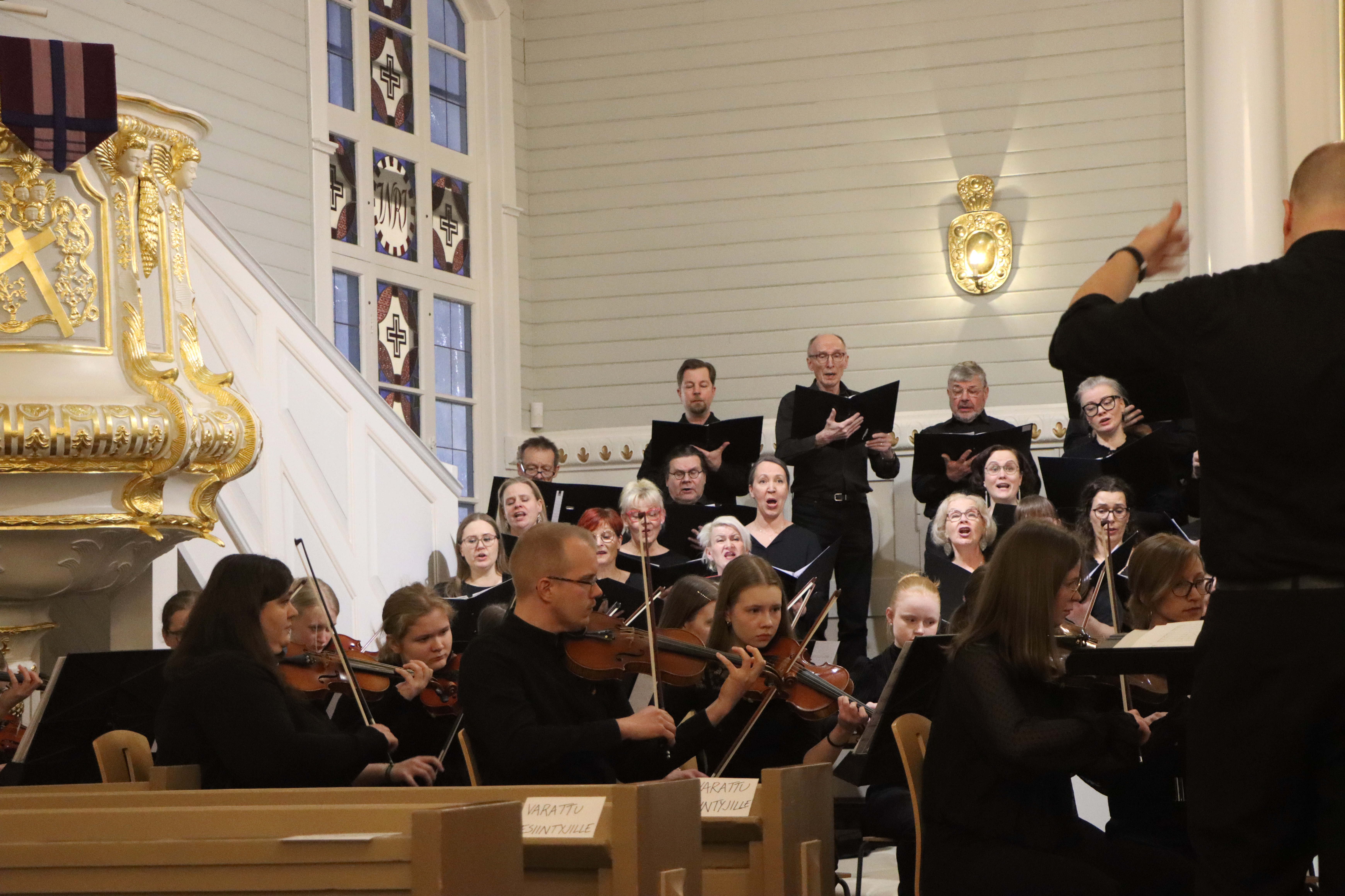 Jurvan kirkossa tarjoiltiin harvinainen kulttuurielämys
