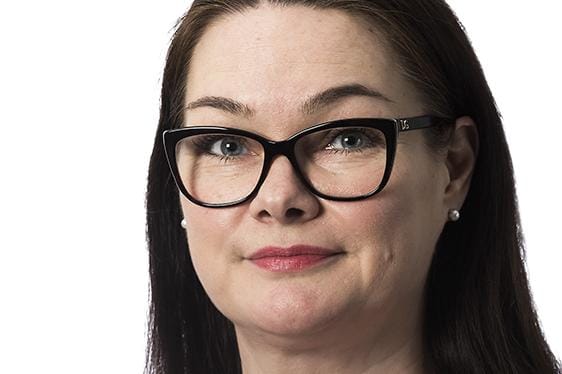 Pohjalaisen toimittaja Susanna Pajakko. Kolumnikuva