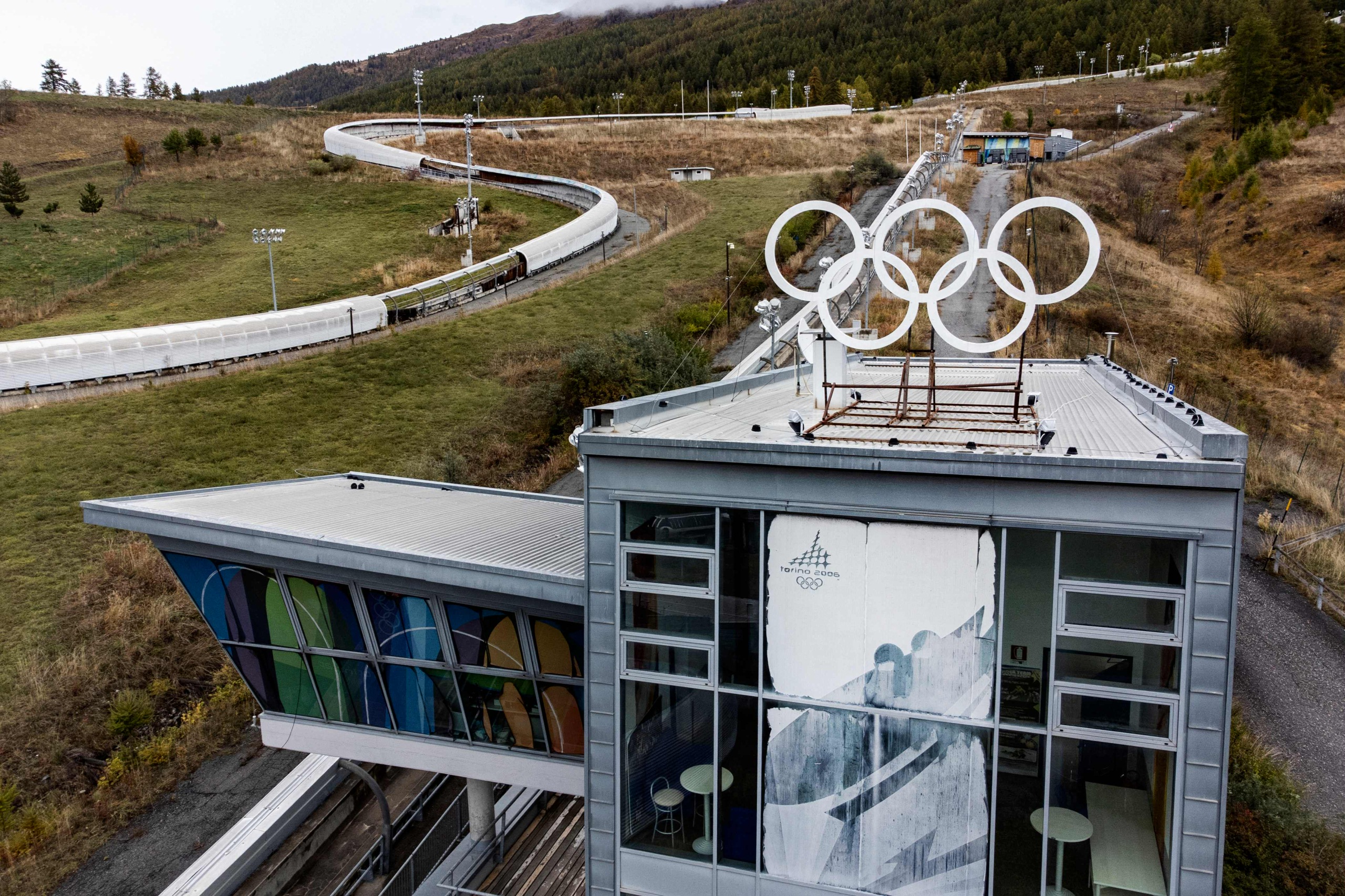 KOK ajaa talviolympialaisten 2026 kelkkailulajeja Italian ulkopuolelle – kisajärjestäjät haaveilevat Cesanan ratojen perusteellisesta remontista