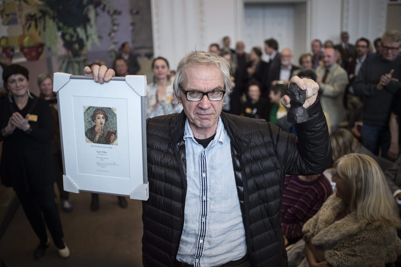 Ruotsalaistaiteilija Lars Vilks palkittiin Kööpenhaminassa maaliskuussa.