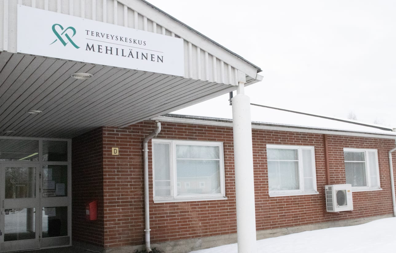 Pääsiäisen kahta puolta sijoittuvilla viikoilla on tavallista vähemmän arkipäiviä, mikä voi ruuhkauttaa Mehiläisen vastaanottotoimintaa Siikalatvalla. Akuuteissa asioissa voi pyhänä asioida Oulussa Mehiläisessä tai Oyssissa.