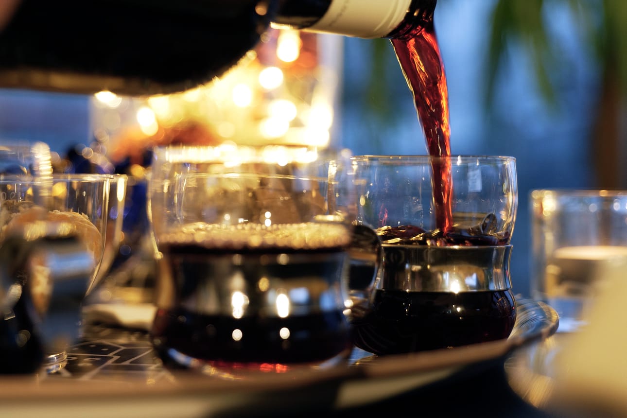 Ilkka-Pohjalaisen glögiraati arvioi seitsemän kauden glögiä.