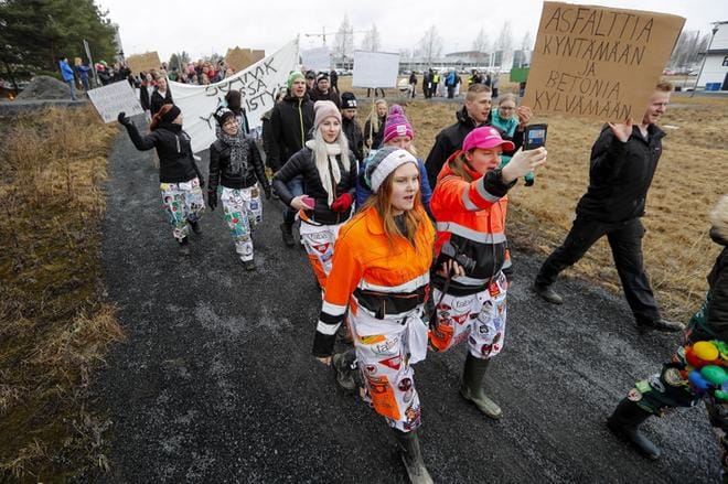 Ilmajoella agrologiksi opiskelevat järjestivät huhtikuussa vuosi sitten mielenosoituksen teoriaopetuksen siirtoa vastaan. Kuva: Matti Hautalahti