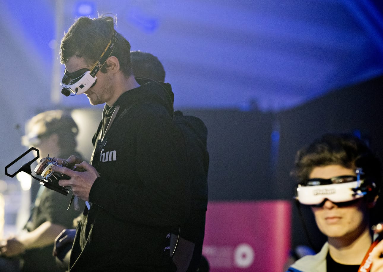 Race of Drones Oulu on vuoden ensimmäinen dronelennätyksen maailmancup. Siihen osallistuu kilpailijoita kahdeksasta maasta.