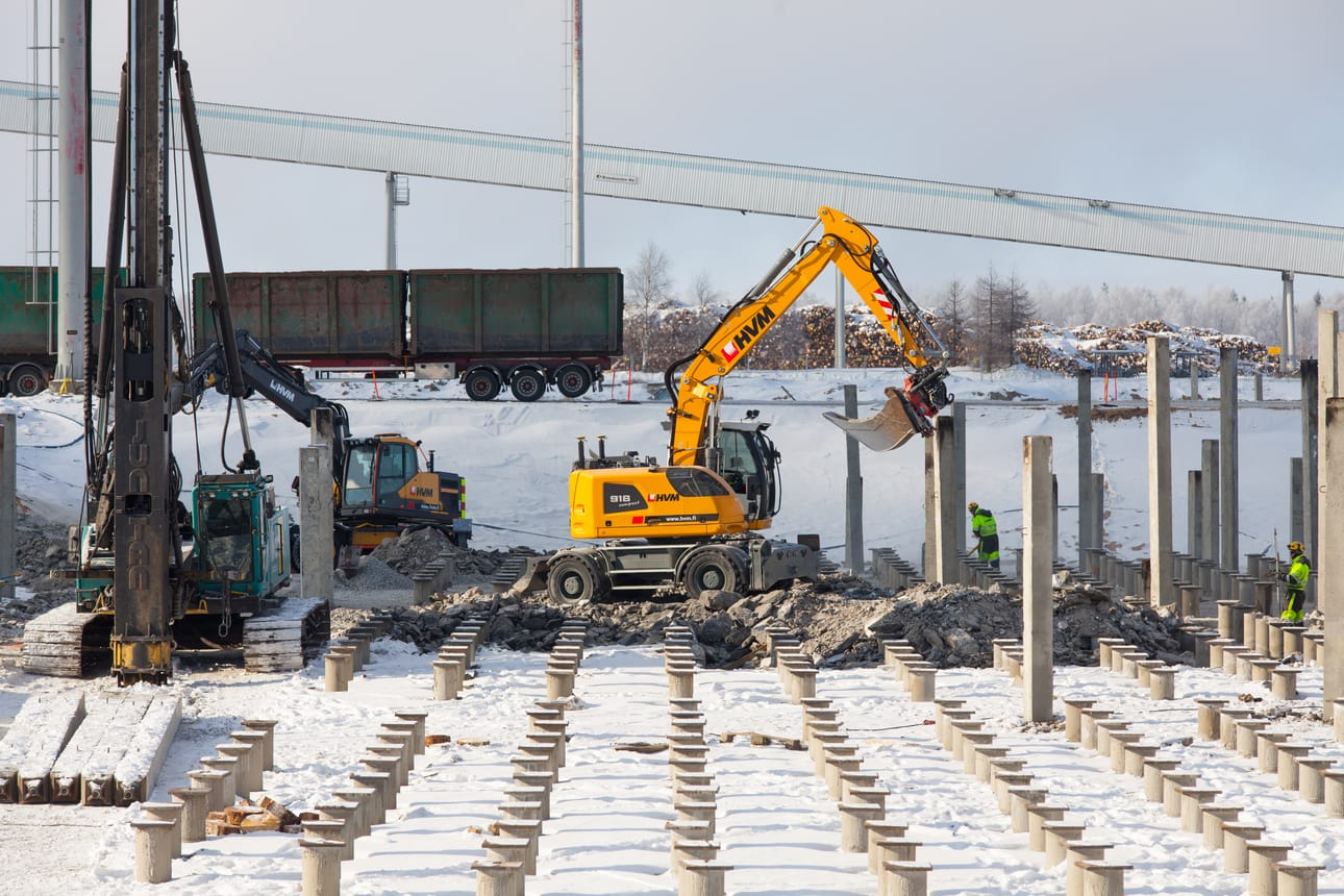 Kirjoittaja esittää teollisuuden sähköverotuksen kiristämistä.
