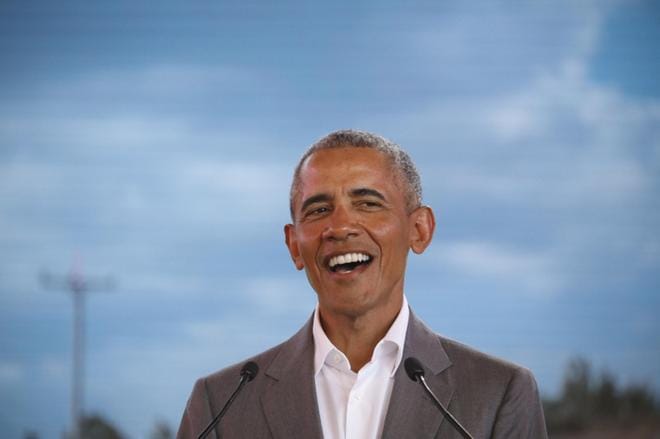 Barack Obama on puhunut presidenttikautensa jälkeen julkisesti eri puolilla maailmaa ja tavannut toisinaan johtavia poliitikkoja. Obama puhui heinäkuussa 2018 Keniassa, jossa hän tapasi myös maan presidentin. KUVA: DAI KUROKAWA / EPA