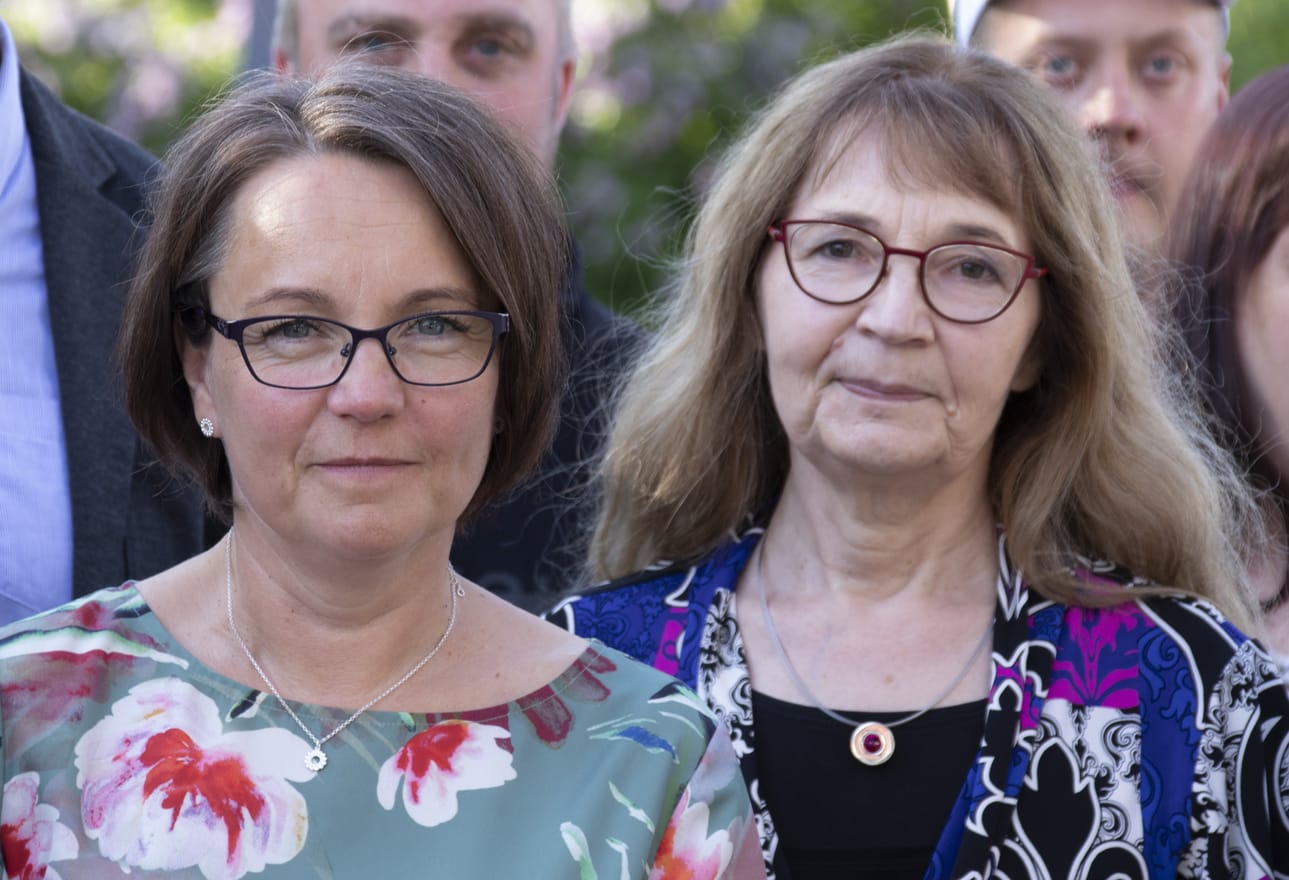 Pilvi Härmä (vas.) ja Seija Junno jatkavat molemmat puheenjohtajina seuraavat kaksi vuotta.
