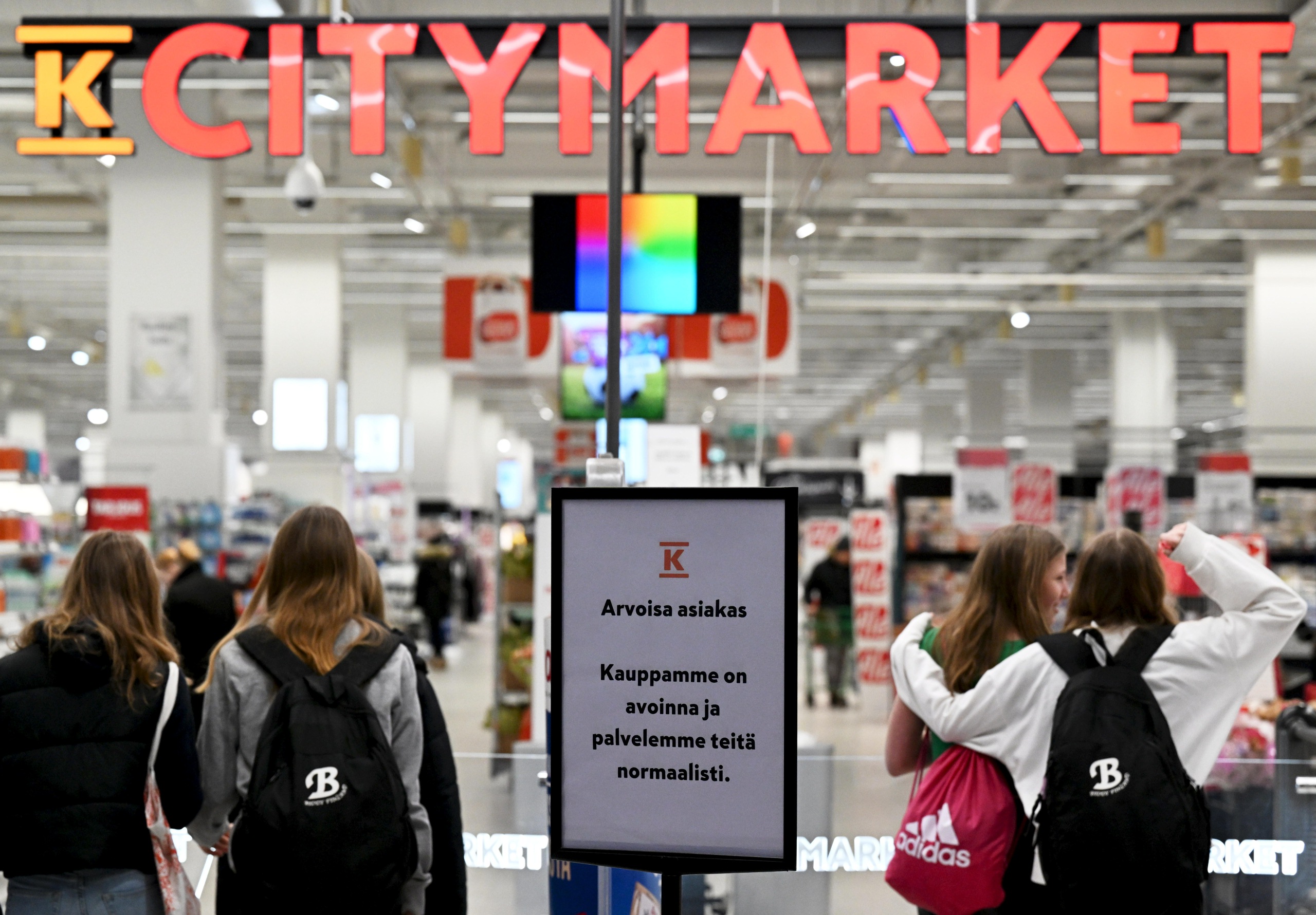 Kaupan alan työriitaan sopu, lakot peruuntuvat