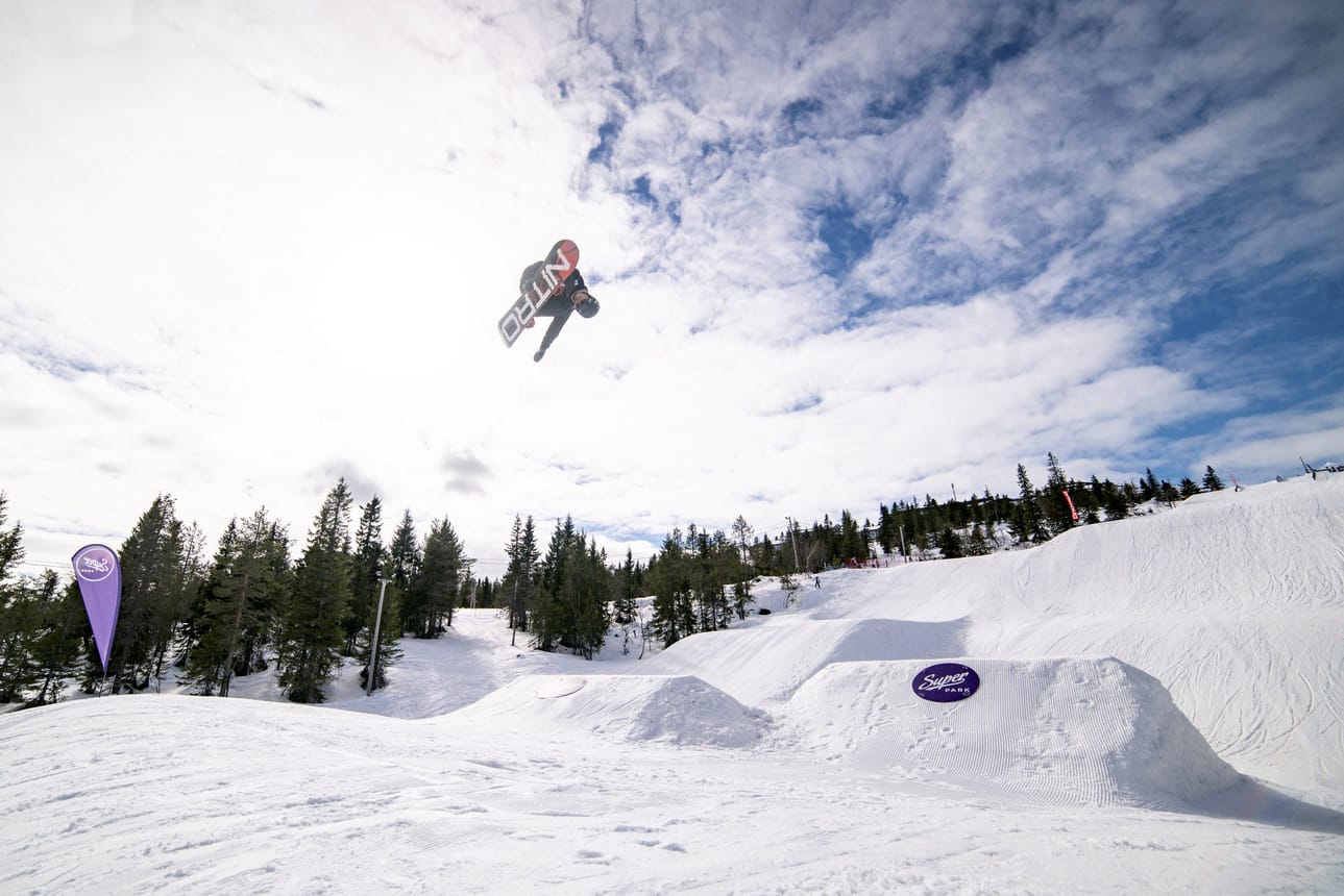 Aleksi Nevakivi ylsi Iso-Syötteellä kolmanneksi slopestylessä ja neljänneksi big airissa.