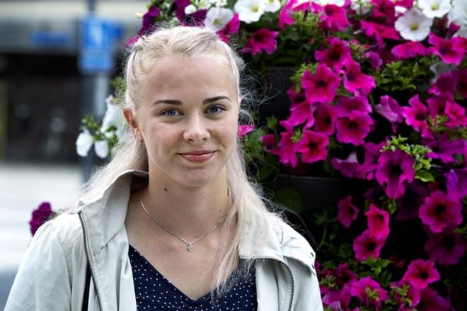 Lapuan lukiosta keväällä valmistunut Anniina Kivimäki kirjoitti äidinkielestä parhaan mahdollisen arvosanan.