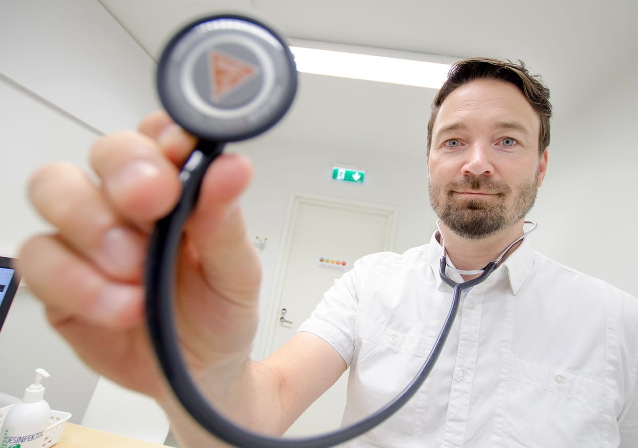 Simo Lohi perusti PerusTerveyden kaksi vuotta sitten. Hän toimii myös lääkäriasemaketjun toimitusjohtajana.