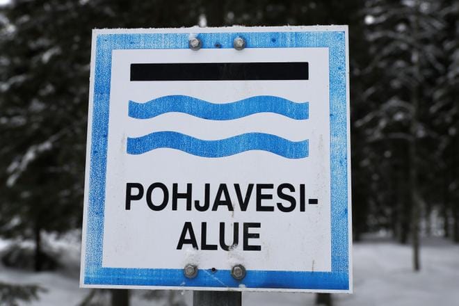 Teiden sulanapidossa joudutaan tasapainoilemaan liikenneturvallisuuden ja pohjavesiriskien välillä. Sykessä kiitellään asian huomioimista, mutta korostetaan riittävää seurantaa. KUVA: Ismo Pekkarinen, arkisto