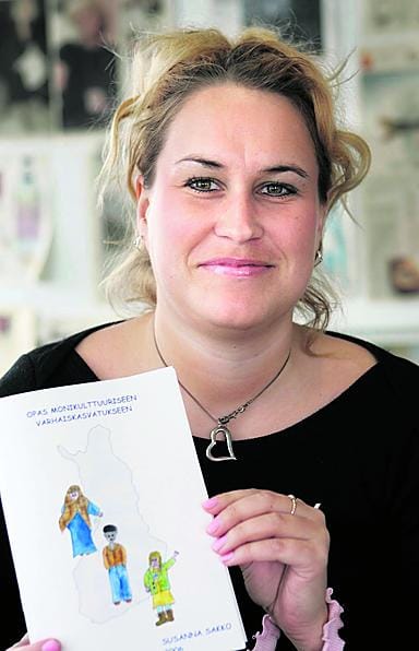 Susanna Sakko teki oppaan monikulttuuriseen kasvatukseen.