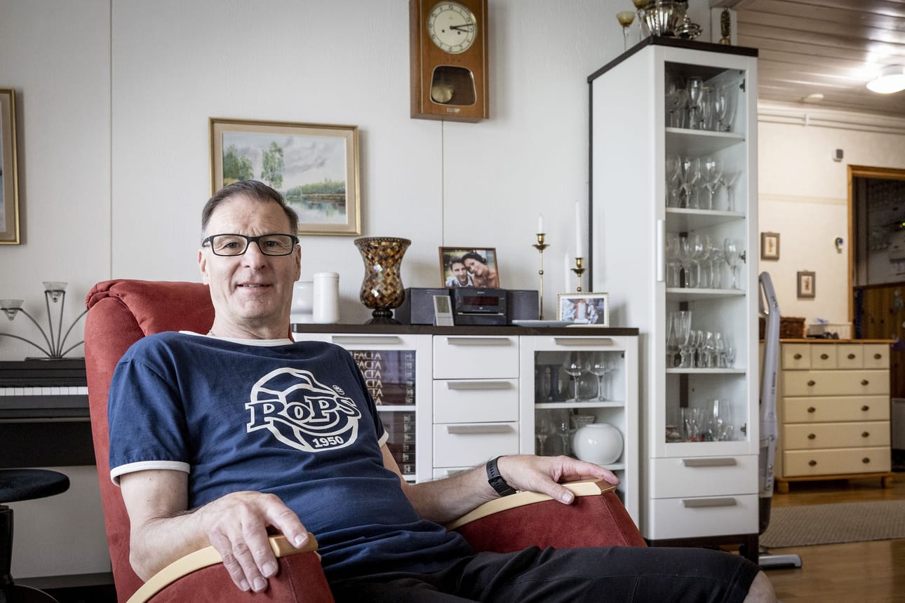Jarmo Ilola tapaa historiallisen EM-hopeajoukkueen jäseniä maanantaina Tampereella.