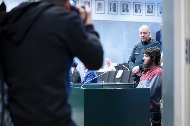 Abderrahman Bouananen ei peittänyt kasvojaan oikeuskäsittelyssä. Kuva: Mikael Rydenfelt