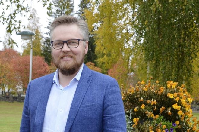 Alajärven Ankkureitten puheenjohtaja Antti Joensuu vakuuttaa, että seuran pesäpallojaosto vapautettiin tehtävästään yhteisymmärryksessä ja sen toiminnasta vastaa pesäpallotyöryhmä, joka nimetään noin viikon kuluttua. KUVA: SARI HEINILÄ