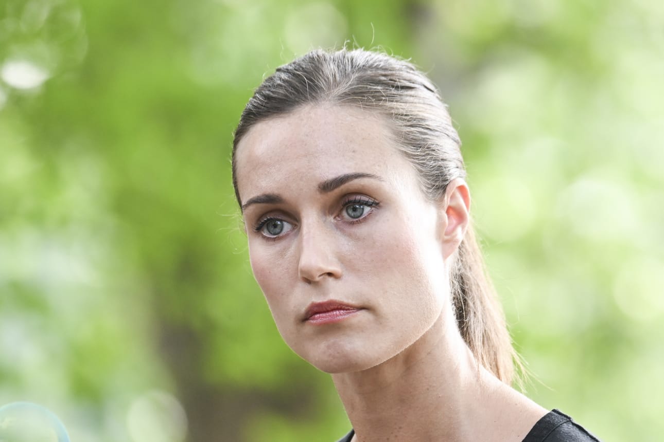 Sanna Marin jatkoi tiedotustilaisuutta, kunnes kaikki kysymykset oli käsitelty.