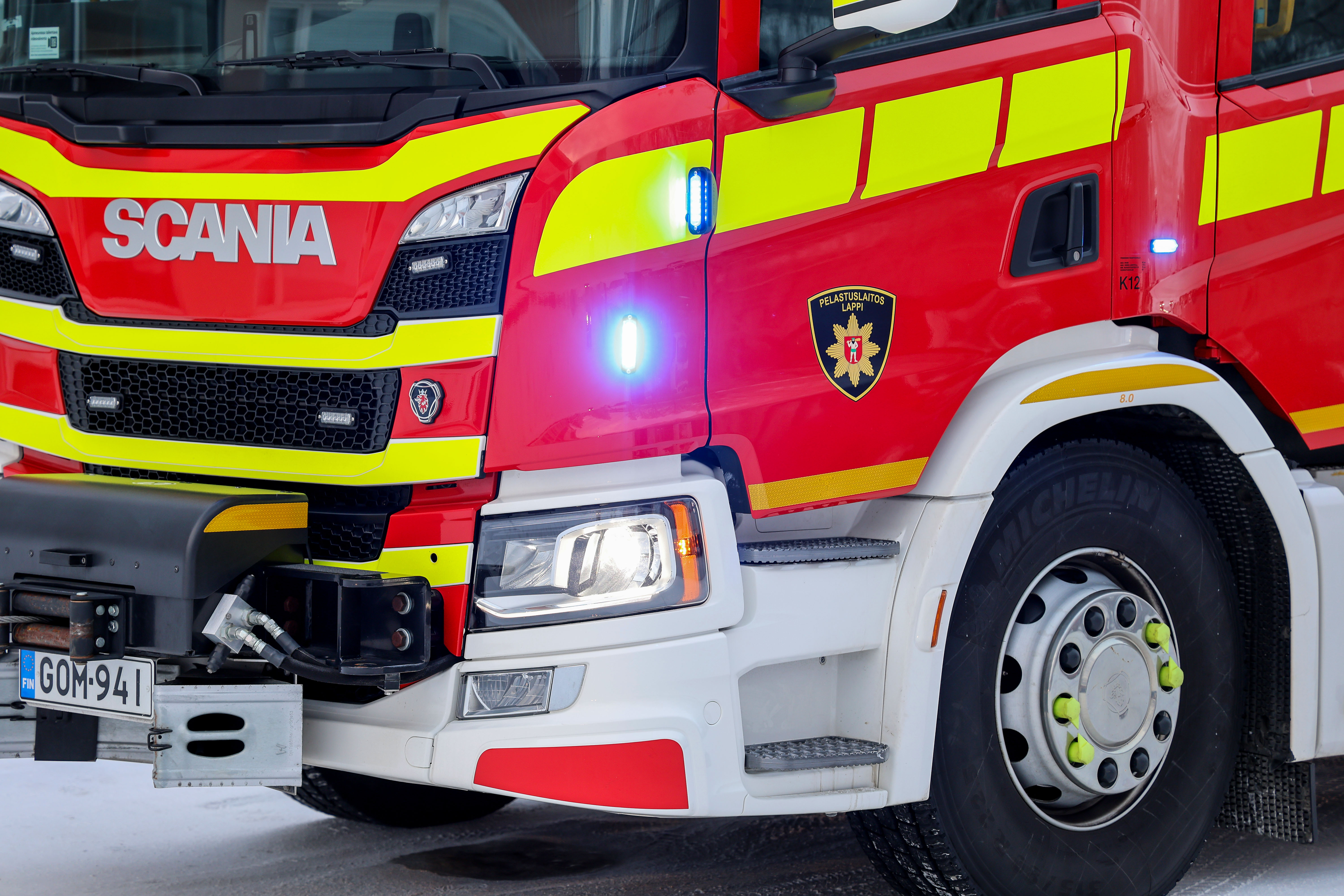 Tukkikuorma kaatui Kolarissa – tie jälleen auki