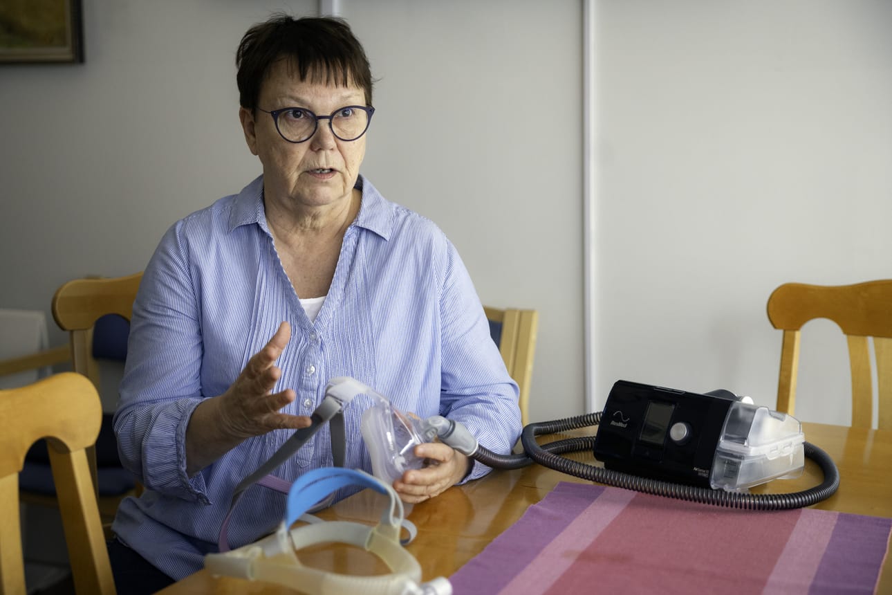 Tuula Rinta-Rahko on saanut CPAP-laitteesta suuren avun uniapneaan.