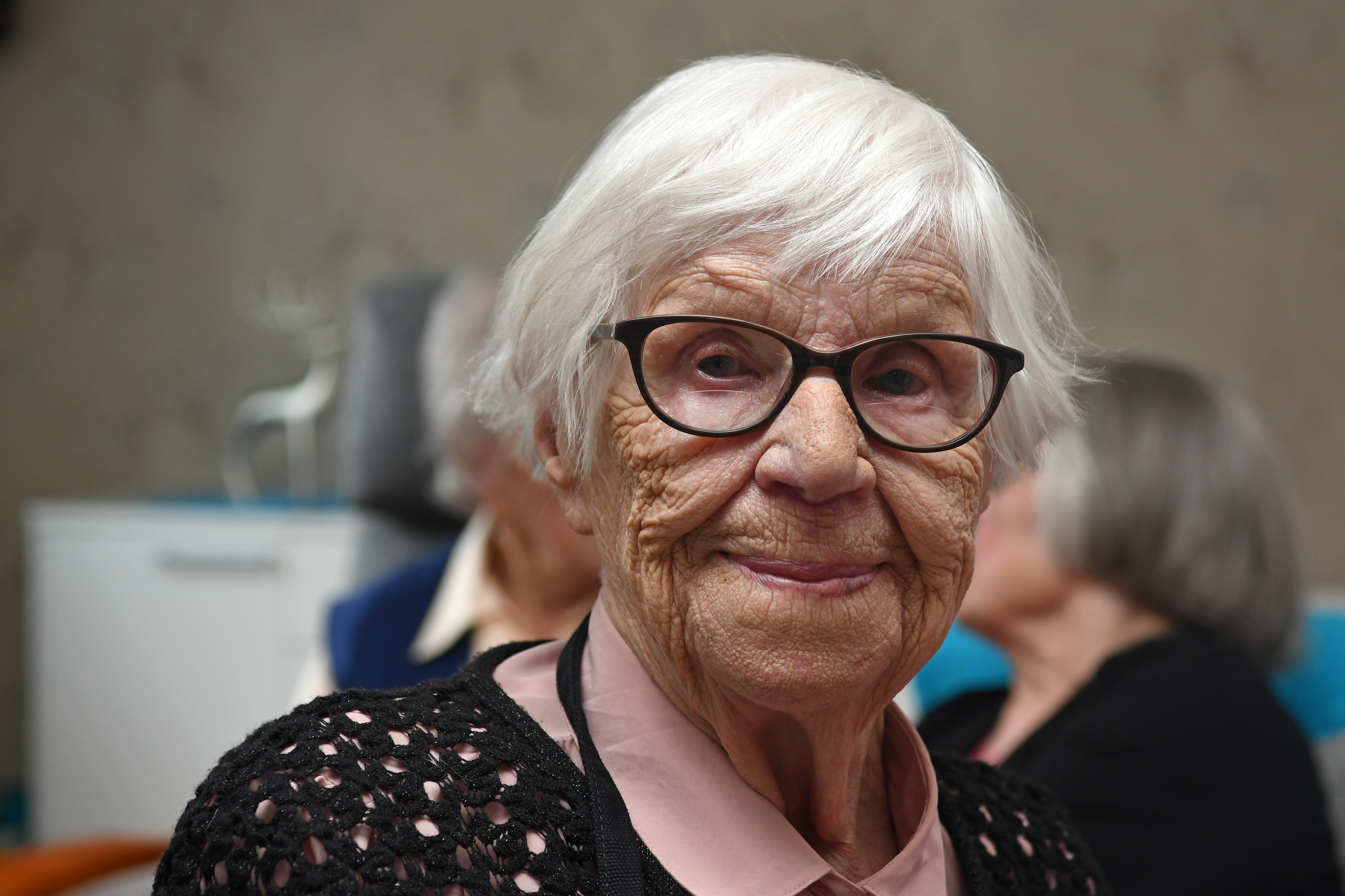 Ilma Laitinen aloitti kotiavun töissä Kuusamossa vuonna 1972. Hän on alunperin Karjalasta kotoisin.