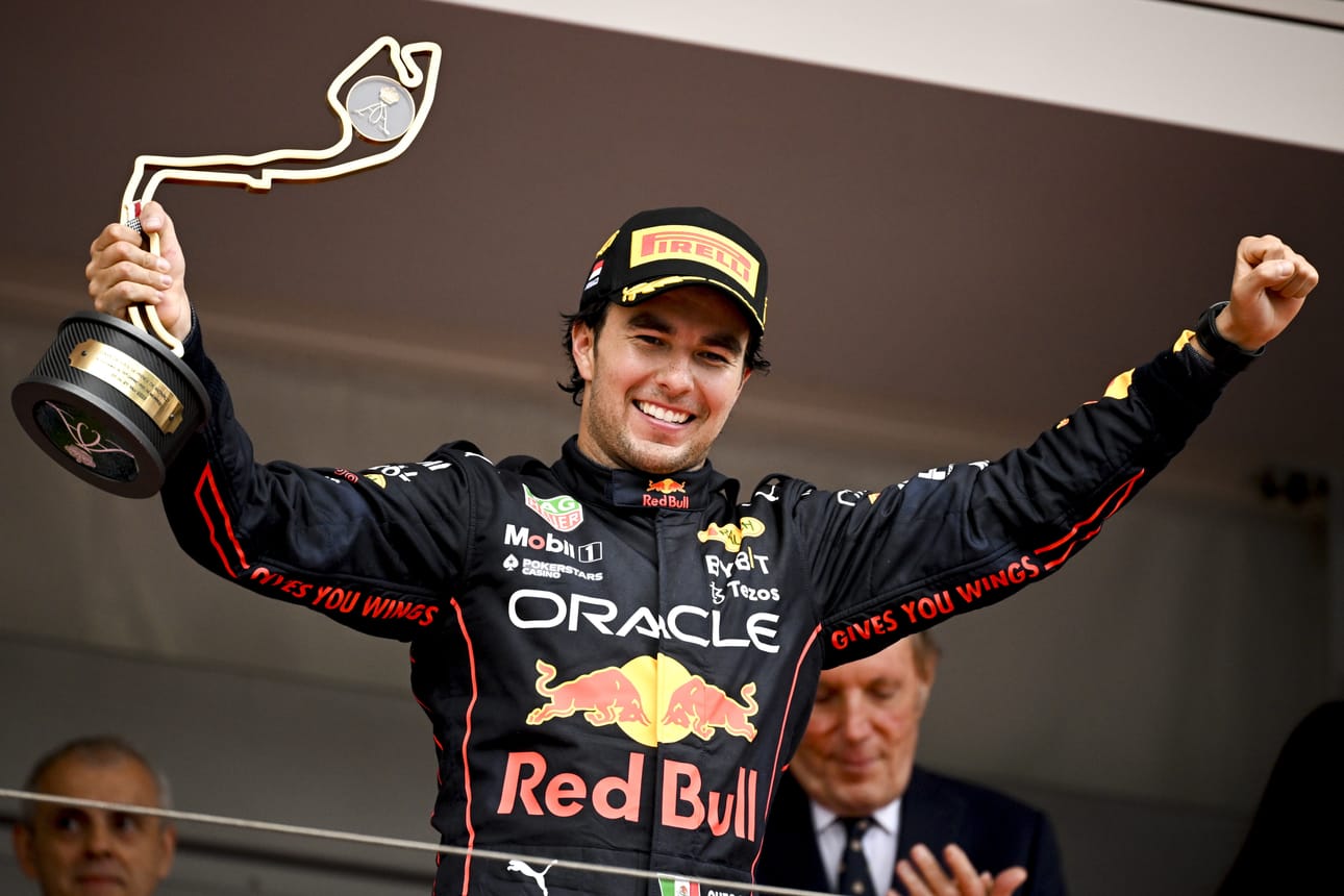 Sergio Perez juhli Monacon gp:n voittoa viime sunnuntaina.