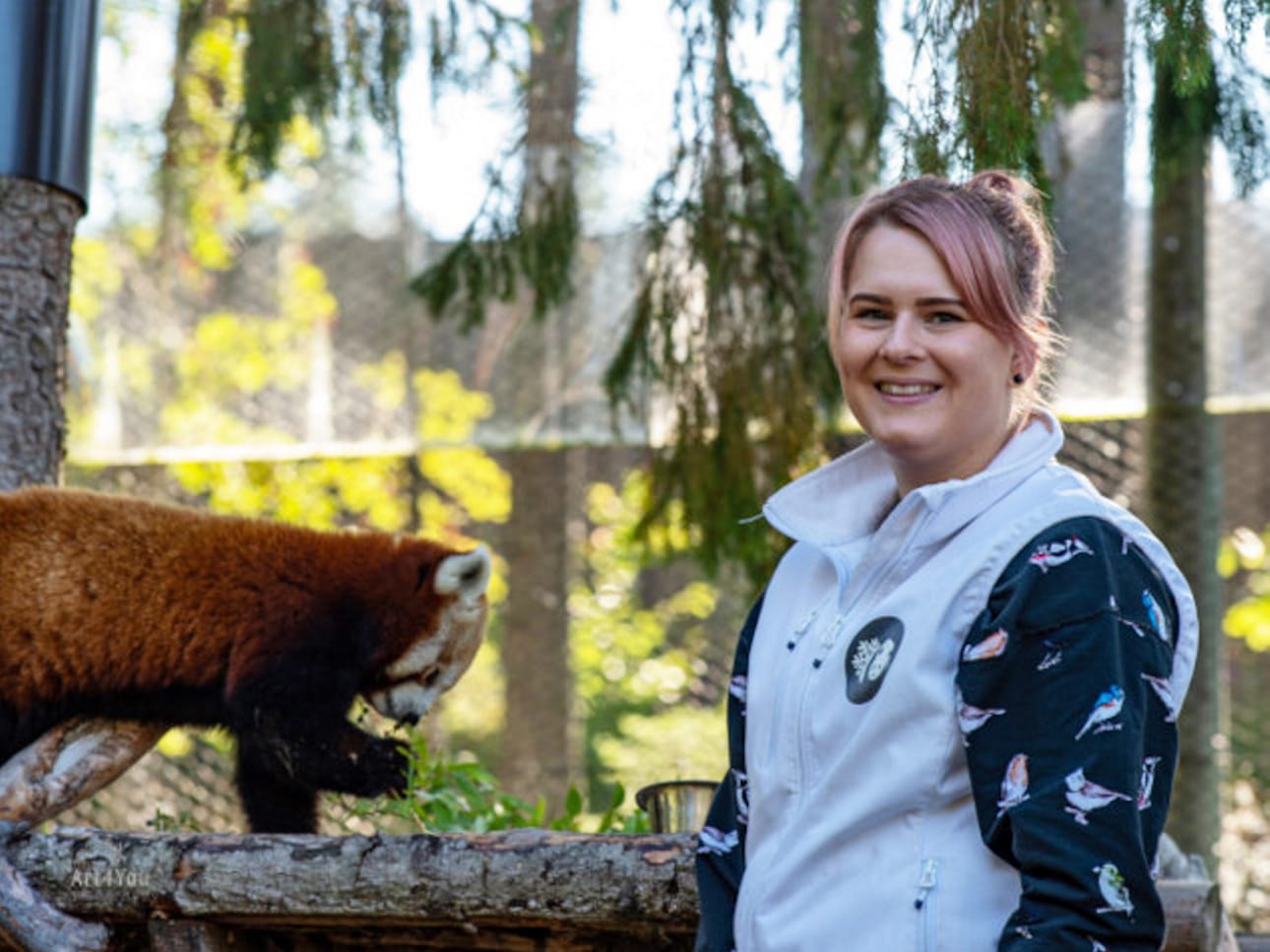 Ähtärin eläinpuiston ympäristökasvattaja Selma Närkki pitää luontokoulun tavoitteita tulevaisuuden kannalta arvokkaina.