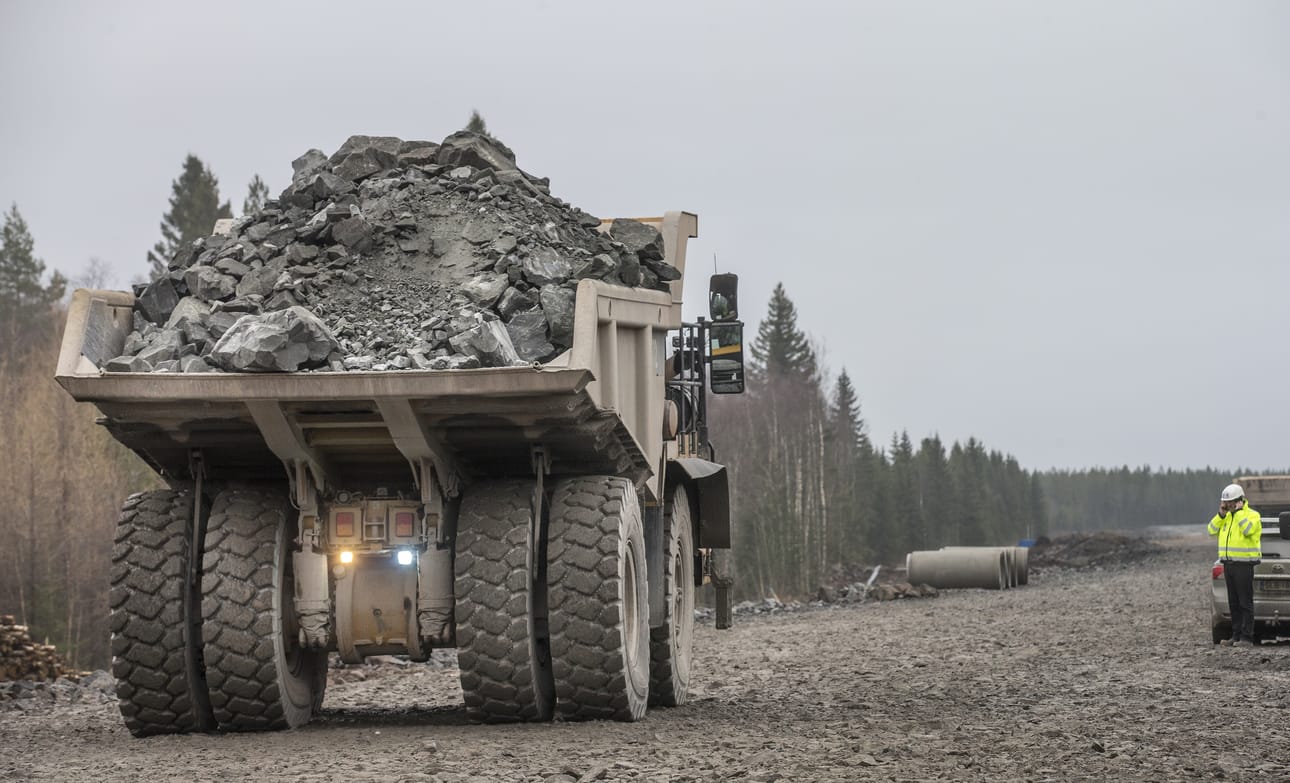 Fennovoima rakentaa jo tietä Hanhikivenniemellä Pyhäjoella.