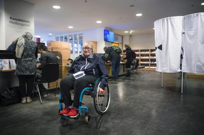 Vaasalainen Airi Myllymäki kertoo, että hänen ehdokkaansa eduskuntaan on ollut selvillä siitä hetkestä lähtien, kun hän tiesi, että vaalit ovat tulossa. KUVAT: JARNO PELLINEN