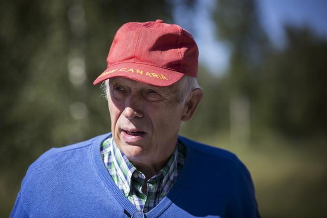 Pitkän yrittäjäuran tehnyt maalahtelainen Håkan P-H Rönnqvist ei ole koskaan joutunut minkäänlaisiin vaikeuksiin tai ongelmiin asioidessaan suomenkielisten kanssa. KUVA: JARNO PELLINEN