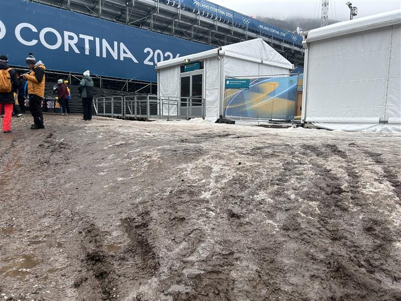 Pääkatsomon alla oli tarjolla mutavelliä.