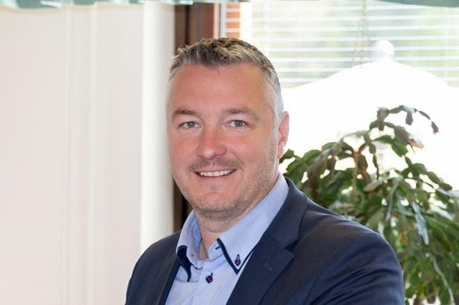 Tony Westerlund johtaa tällä hetkellä Selkämeren sairaskotia Itäpuolella. KUVA: STUDIO SAFIR
