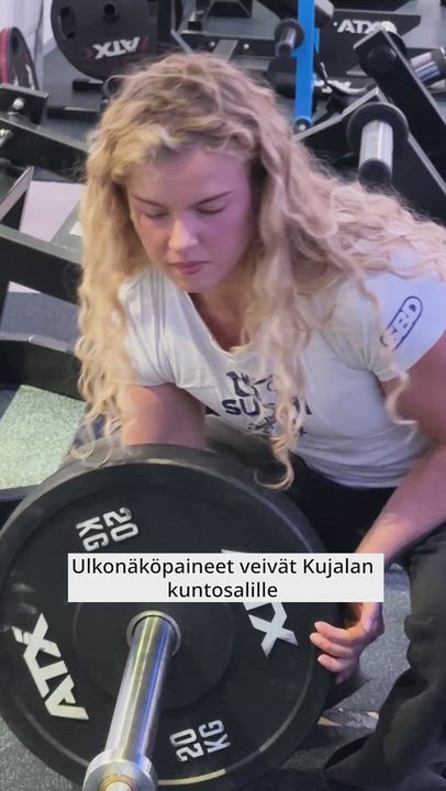 Tämä 22-vuotias oululainen nainen kyykkää yli 200 kiloa