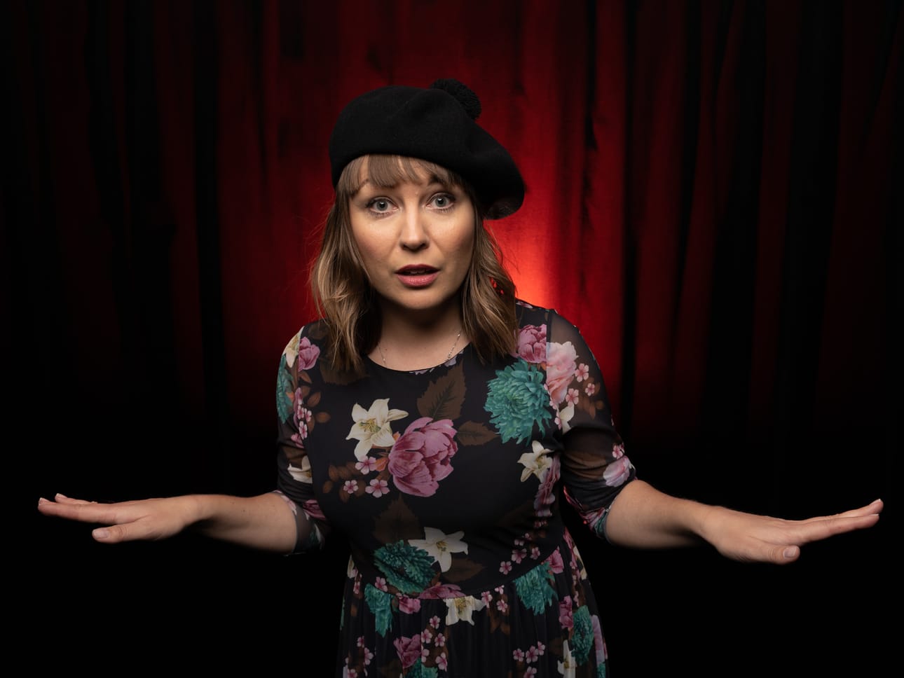 Anna Rimpelä on laihialaislähtöinen stand up -koomikko ja kirjailija.