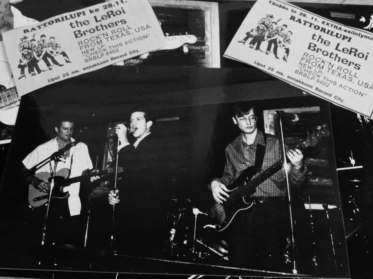 Monia bändejä tuli Rattori-Lupilla nähtyä, kertoo kuvan lähettänyt lukija. Kuvassa 28. ja 29.11.1984 esiintynyt Le Roi Brothers (Austin, Texas, USA). Tuolloin Rattori sijaitsi Asemakadulla liki rautatieasemaa.