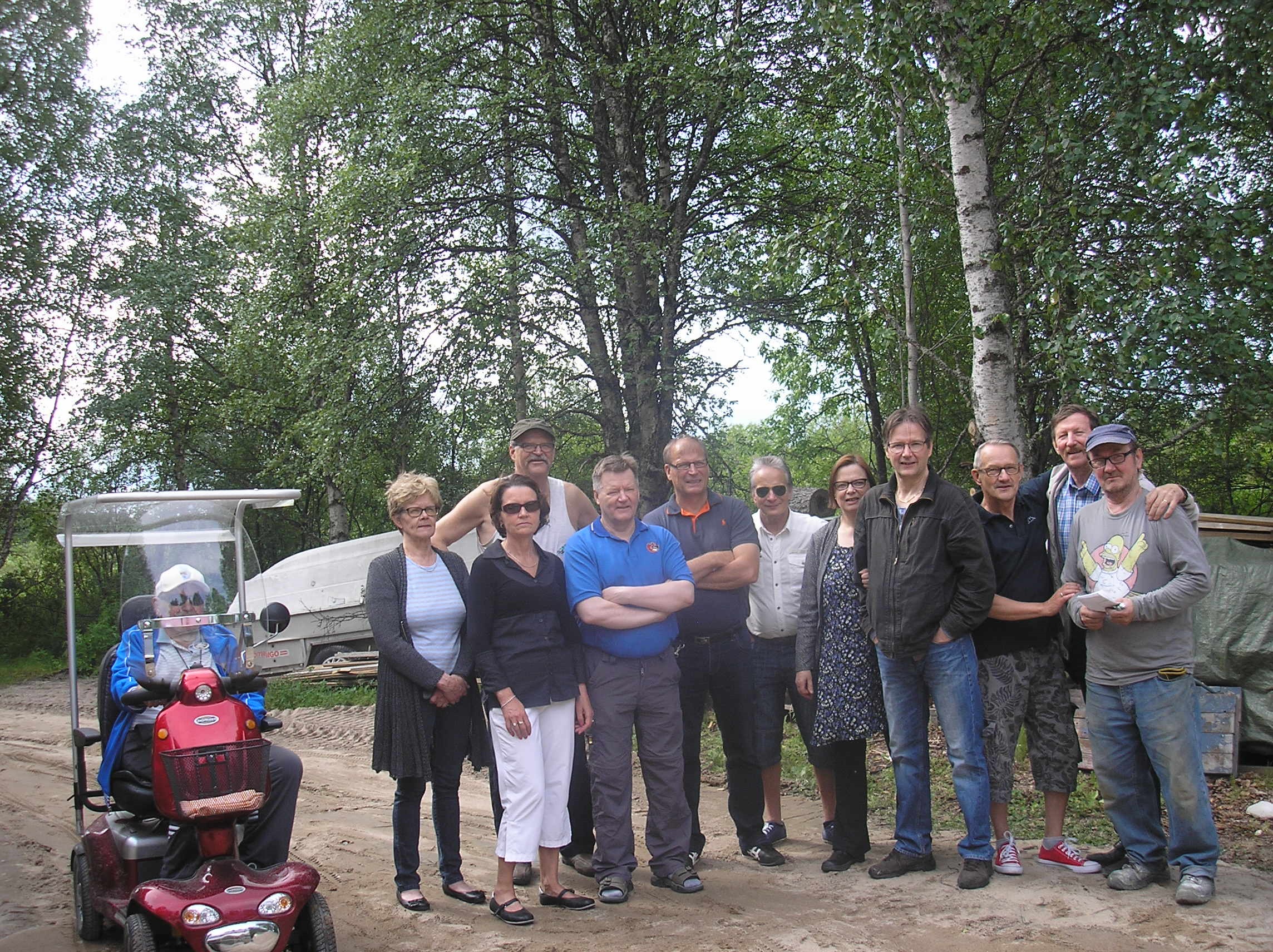 Ent. palopäällikkö Olavi Tuovila, Liisa Korhonen, Paula Tauriainen, Hannu Tuovila, Jukka Nurmi, hra Tammi, Teuvo Laihola, Leena Nurmi, Matti Nurmi, Immo Laihola, Antti Korpua ja Hannu Korpua.