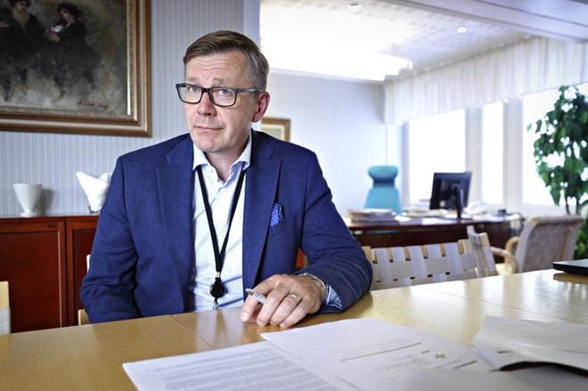 Toimitusjohtaja Olli Pirhosen mukaan Ilkka-Yhtymä varautuu osakekaupoilla uudistetun kasvustrategian mukaisiin hankkeisiin. KUVA: KARI LÖFHJELM