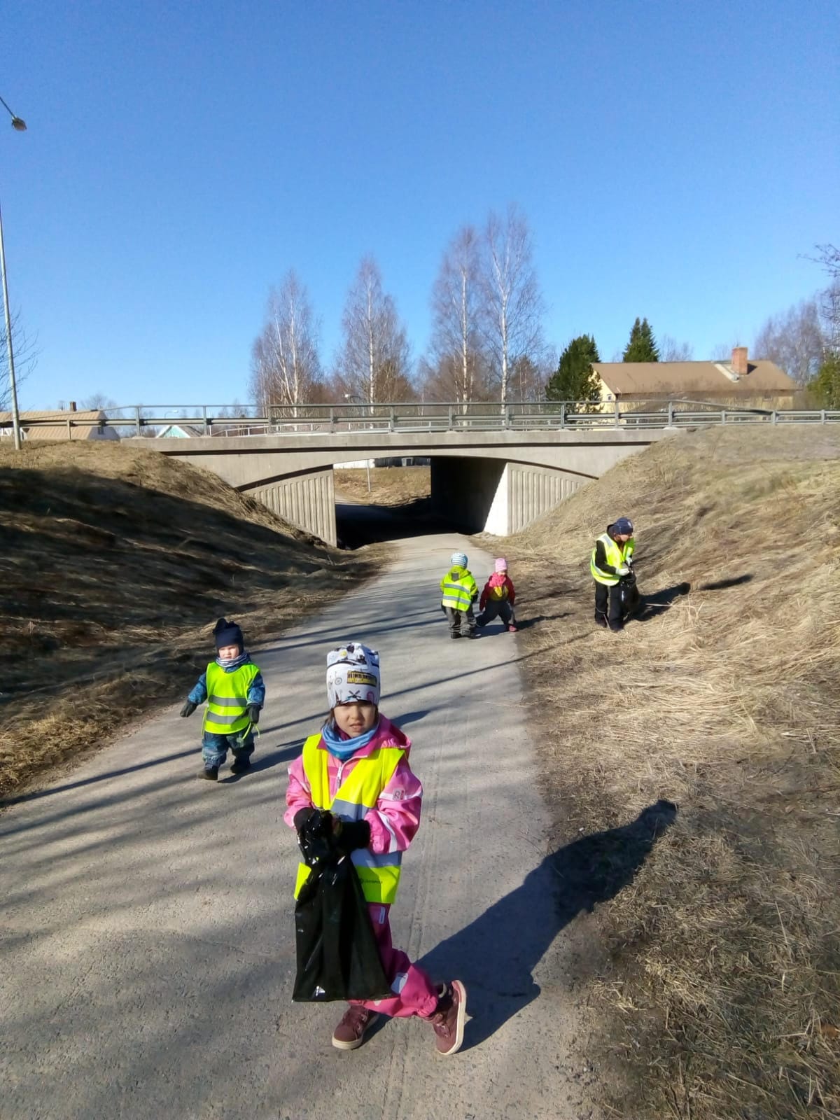 Miksi Temmeksellä roskataan, miettivät lapset?