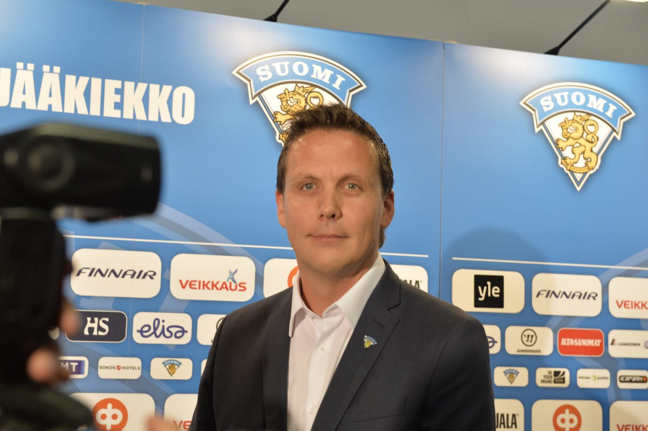 Leijonien päävalmentaja on Kärpistä tuttu Lauri Marjamäki.