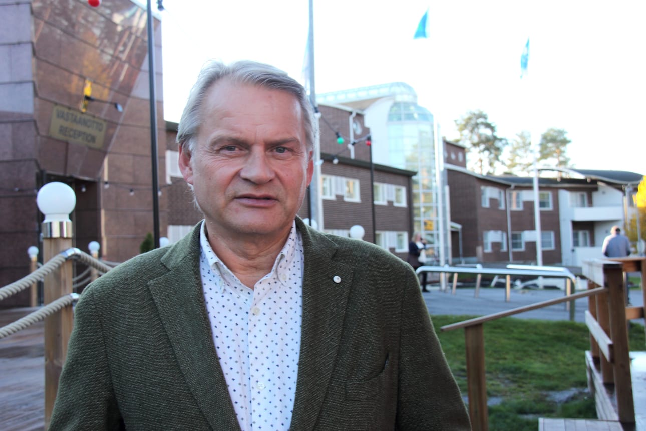 Unesco-professori, tulevaisuudentutkija Markku Wilenius kaipaa suomalaiseen maatalouteen ilmastoremonttia: – Se olisi kannattavuudenkin parantamista, Wilenius totesi perjantaina ilmastoseminaarissa Ylihärmässä.