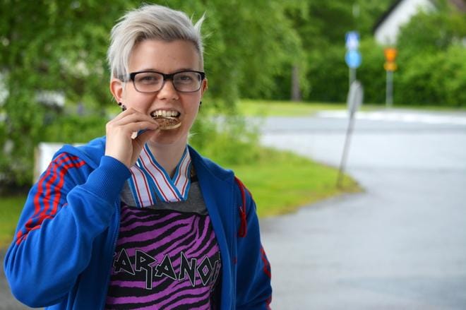 Vuonna 2015 Saila Saari pääsi maistamaan MM-pronssia. Se toi palsamia haavoihin, jotka syntyivät, kun Saari jäi niukasti ulos Sotšin kisakoneesta. KUVA: ARKISTO / ELLA NURMI