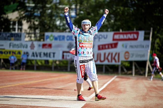 Miesten superpesiksen Veto-Manse PP -ottelussa heinäkuussa 2020 ikuistui Perttu Ruuskan tuuletus. KUVA: TANJA KORPELA