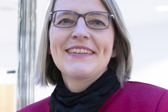 Sirpa Pakkala on työskennellyt ympäri Suomea, mutta Etelä-Pohjanmaa on uusi suunta. KUVA: HANNU PUROLA