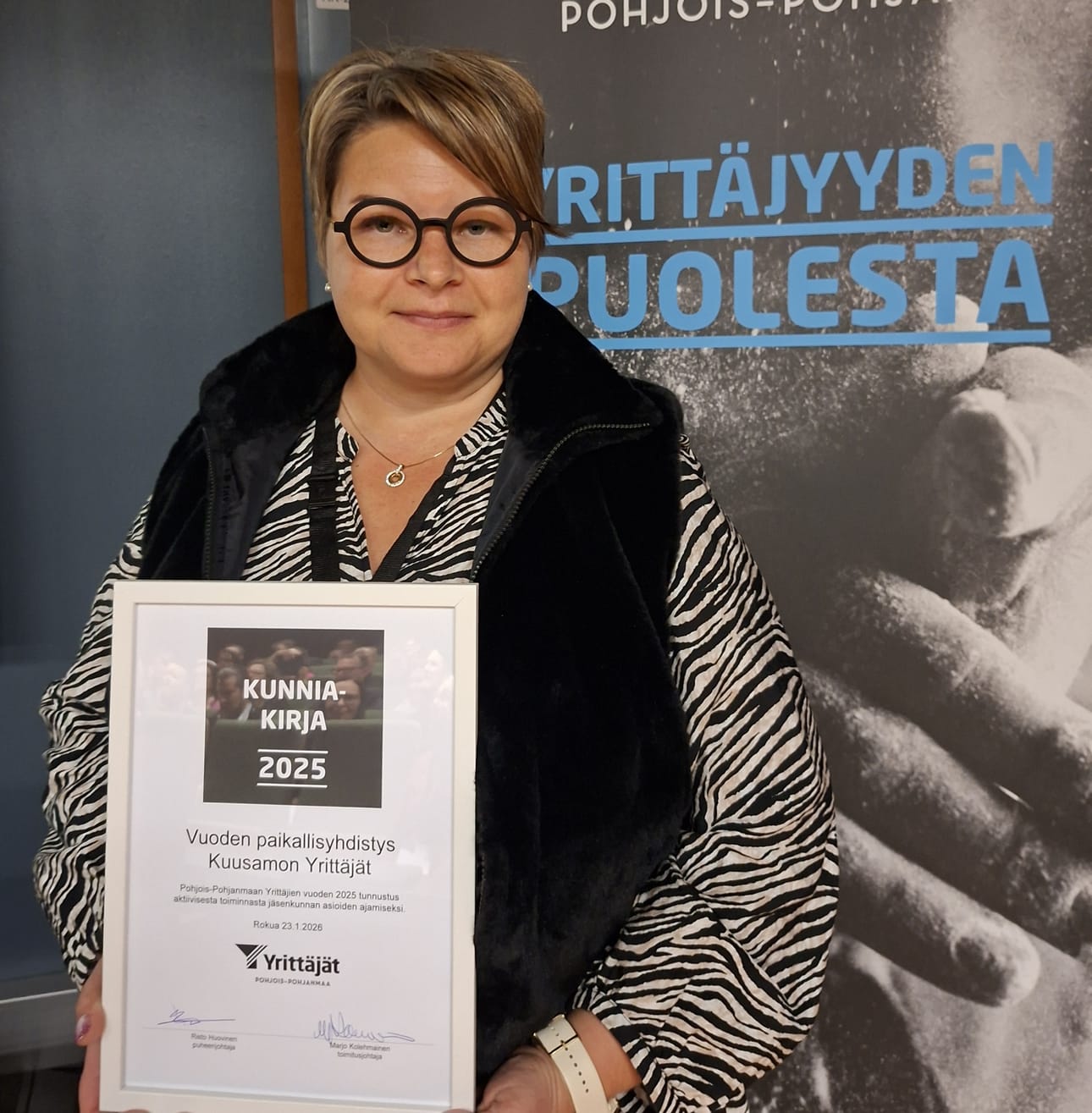 Puheenjohtaja Reeta Kortesalmi-Säkkinen sanoo, että Kuusamon Yrittäjissä on hyvä vire ja kaikilla hyvä fiilis.