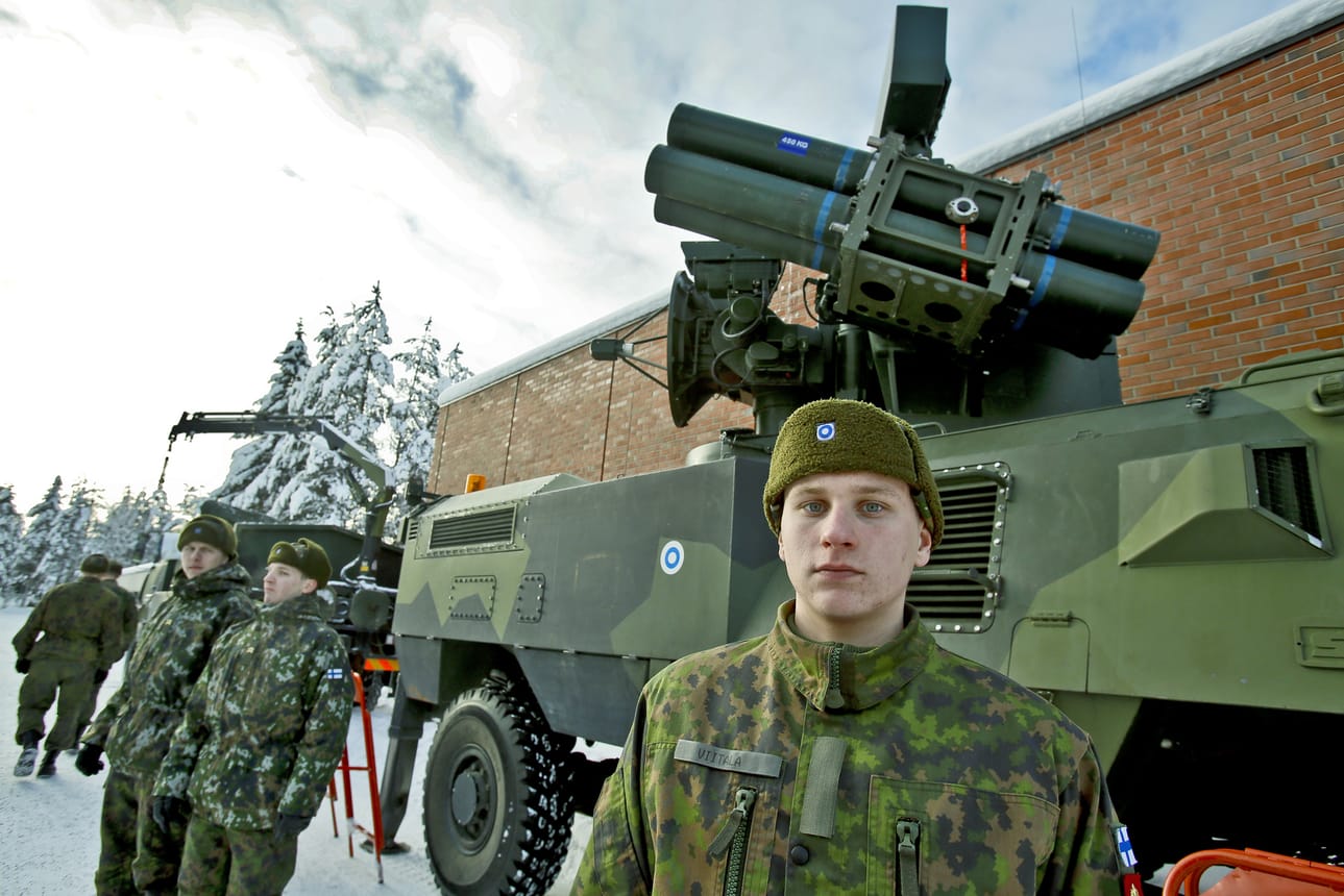 Armeijan kalustoa liikkuu Kasitiellä etenkin torstaina mutta jonkin verran jo keskiviikkona. Kuva sotilasvalatilaisuudesta vuodelta 2013.