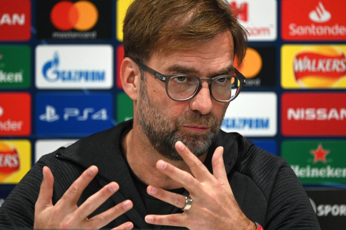 Koko Liverpoolin joukkue on saanut täyden rokotesuojan eli kaksi rokotusannosta, kertoi päävalmentaja Jürgen Klopp. LEHTIKUVA / AFP