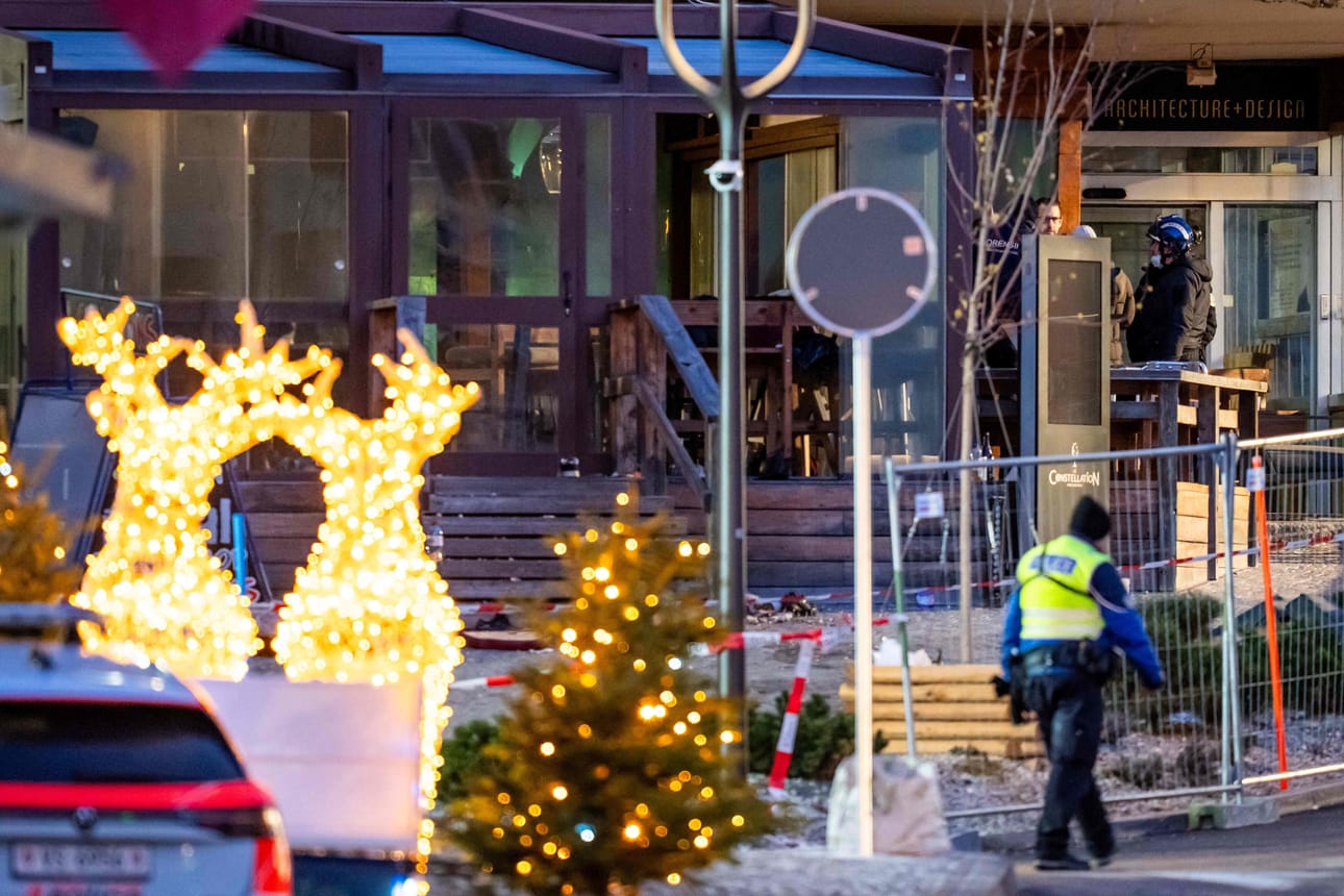 Palo syttyi baarissa Crans-Montanan hiihtokeskuksessa.