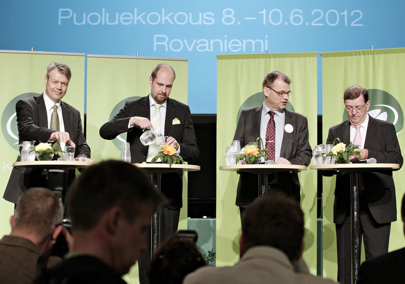 Keskustan uuden puheenjohtajan valitsevat Rovaniemen Lappi-areenaan saapuneet 2 160 virallista kokousedustajaa.