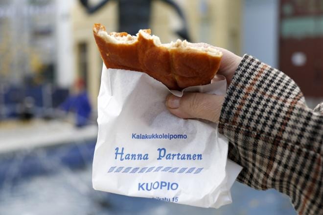 Hanna Partasen ohutta ja täyteläisen makuista lihapiirakkaa kuvailtiin täydelliseksi.